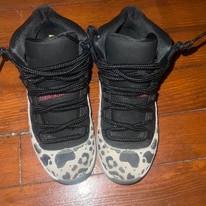 Jordan 11’s kids size 3